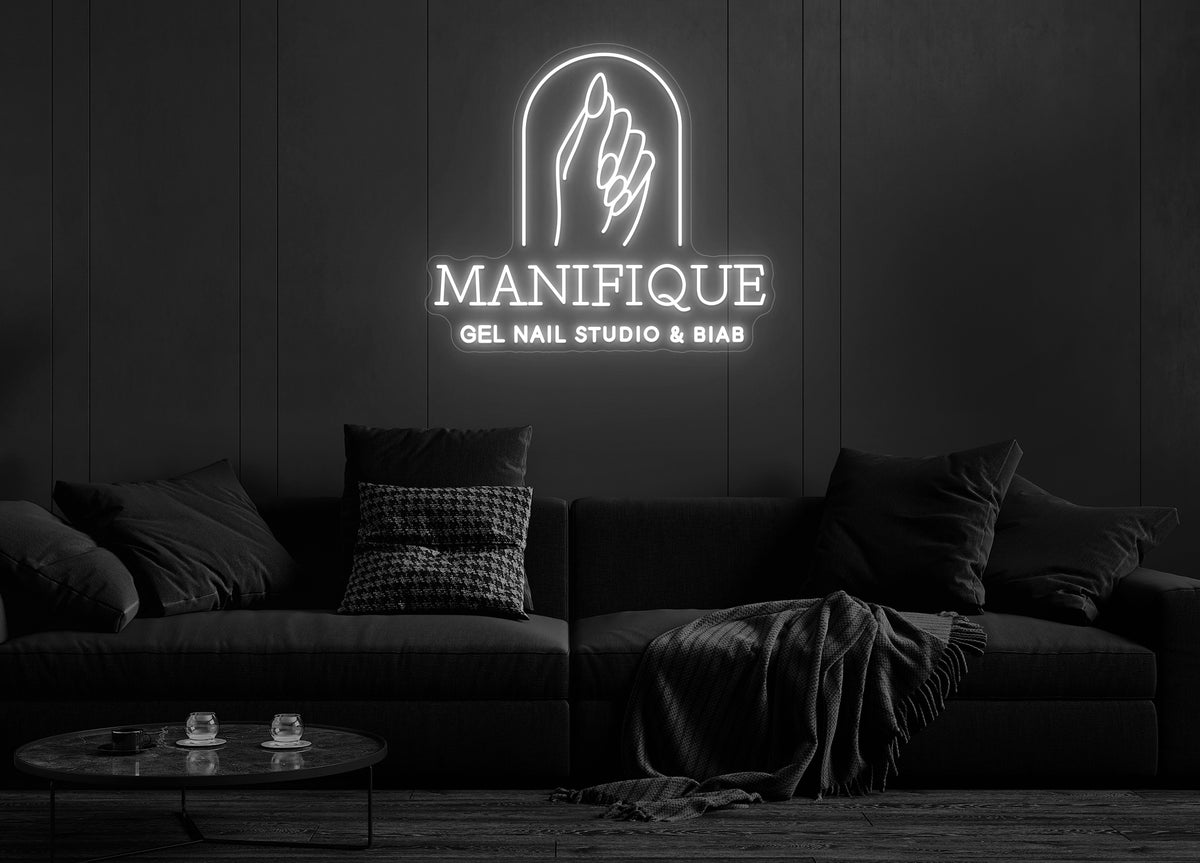 Manifique